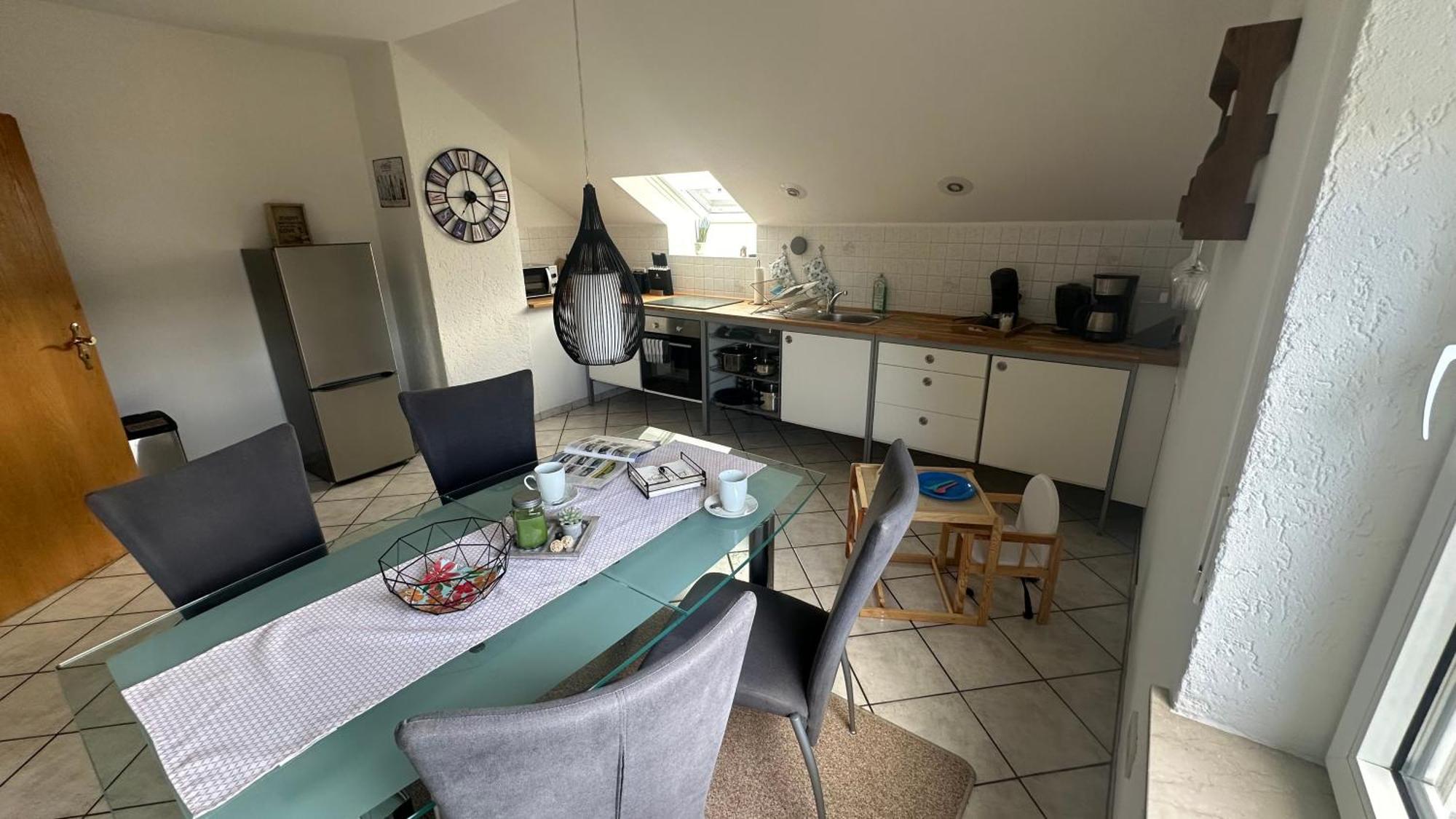 Fewo Hoheeifel, 1 Haus Mit 2 Apartments 5 Schlafzimmer In Kelberg Naehe Nuerburgring 部屋 写真